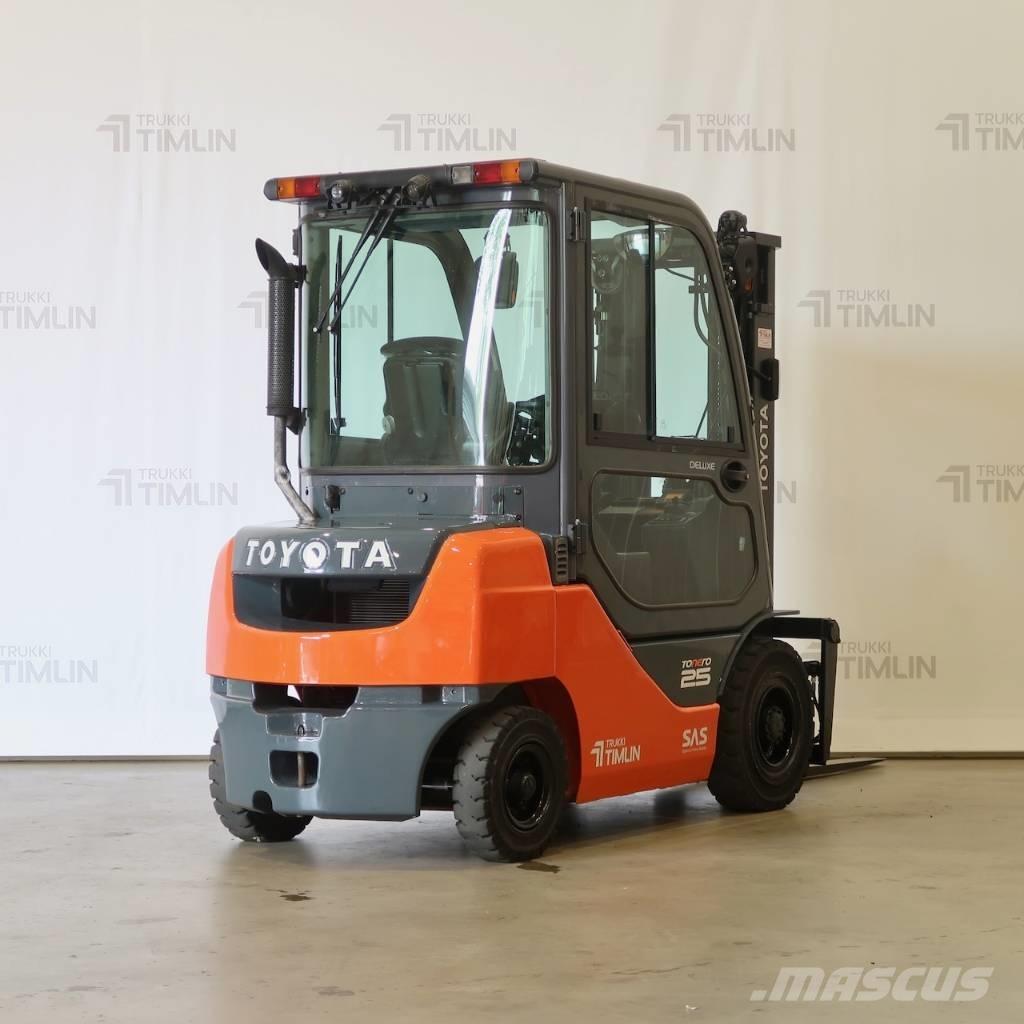 Toyota 52-8FDF25 Dieselmotviktstruckar