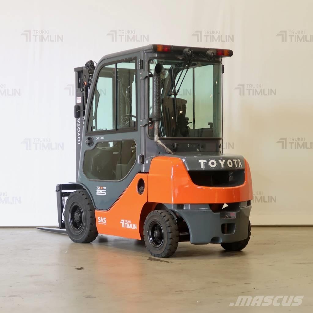 Toyota 52-8FDF25 Dieselmotviktstruckar