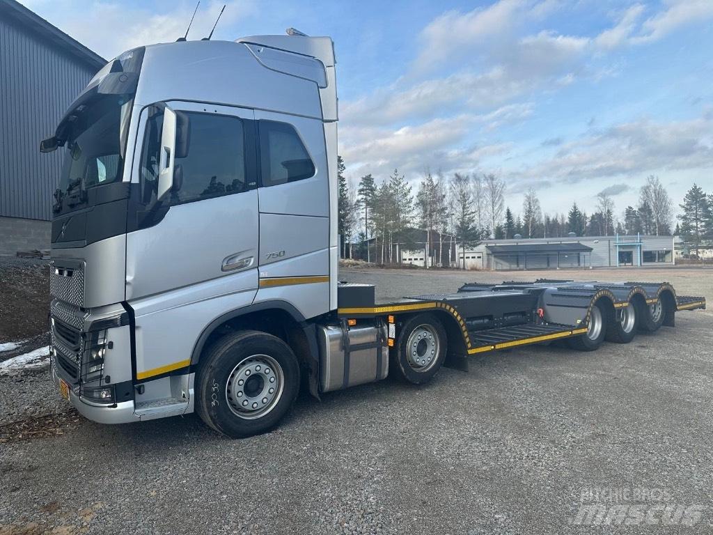 Volvo FH16 750 Transportbilar för Skogsmaskiner