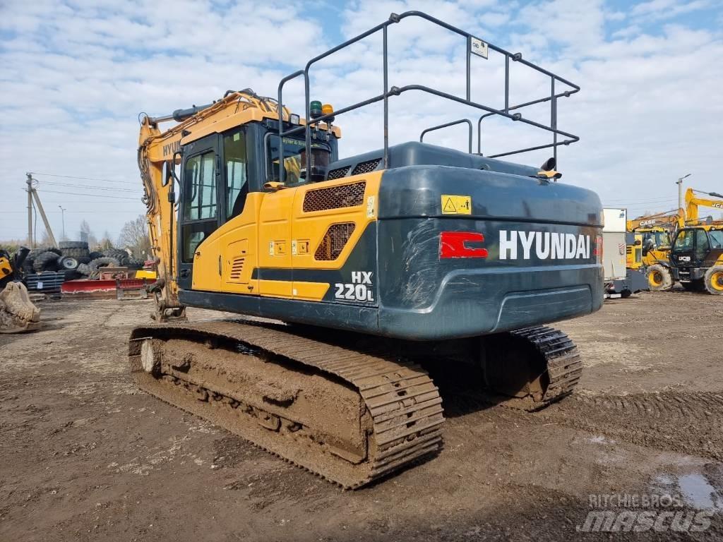Hyundai HX 220 L Bandgrävare