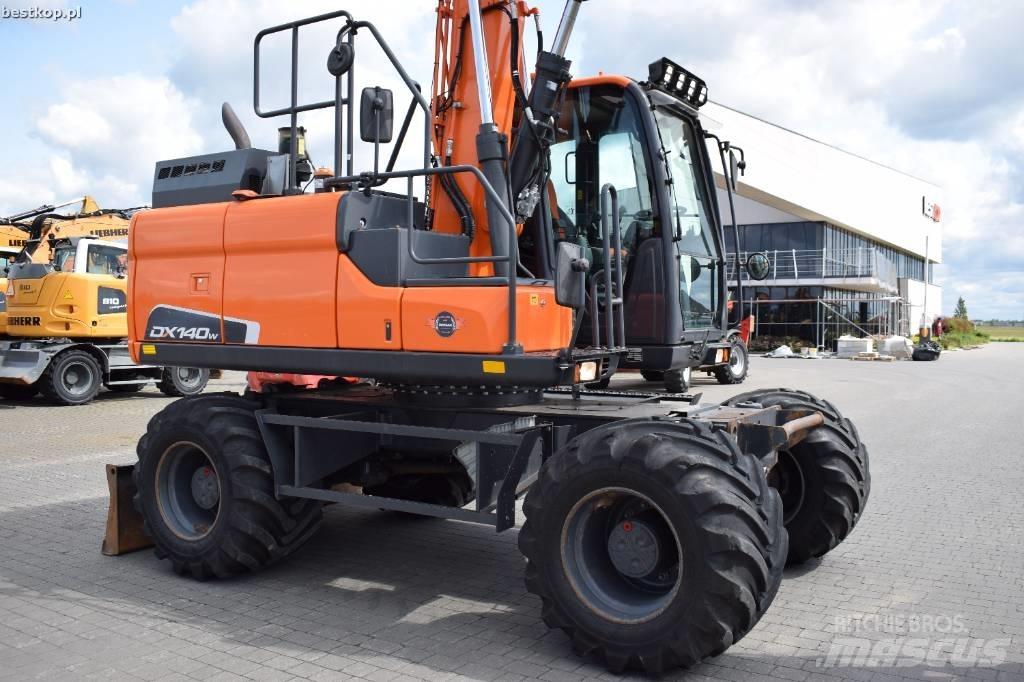 Doosan DX 140 W-5 Hjulgrävare
