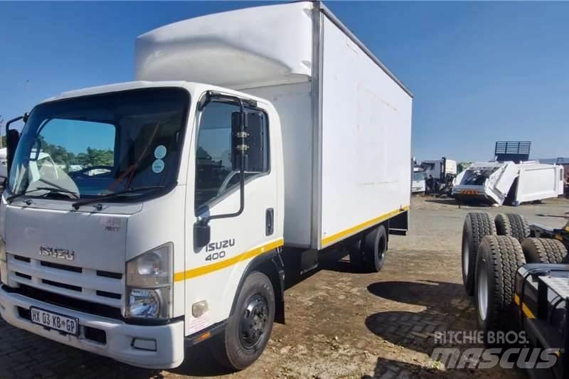 Isuzu NPR 400 Övriga bilar