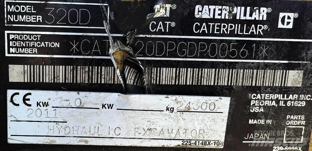 CAT 320 D L Bandgrävare