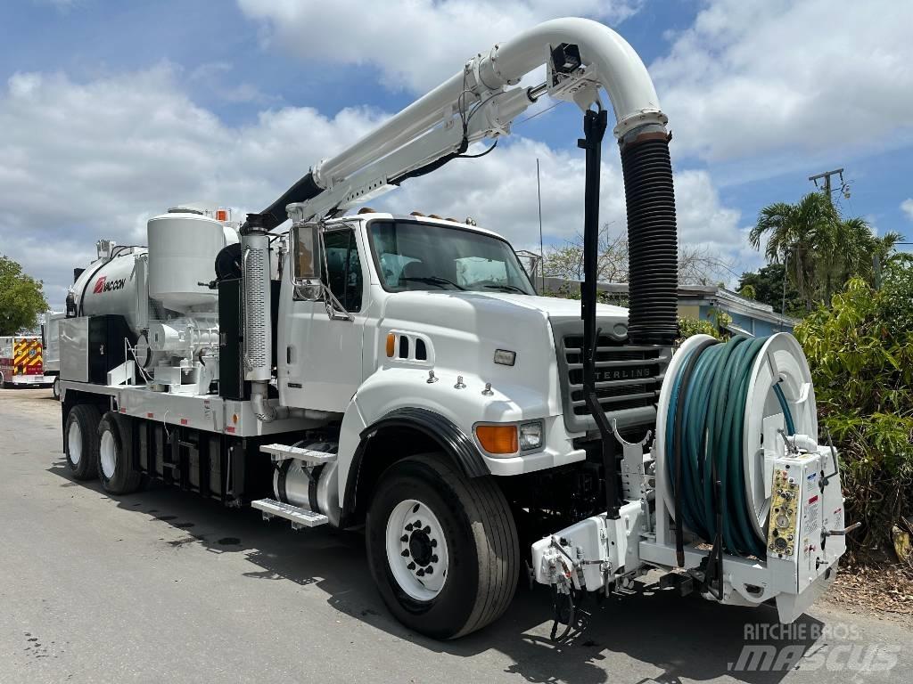Sterling L 8500 Slamsugningsbil