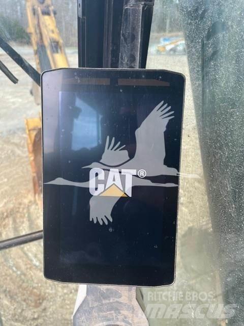 CAT 320 Bandgrävare