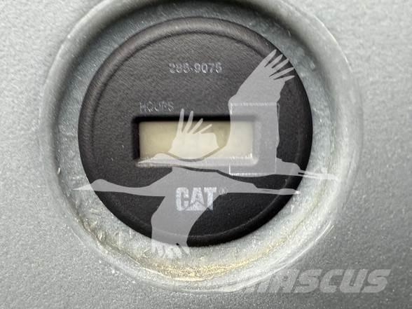 CAT 420D Grävlastare