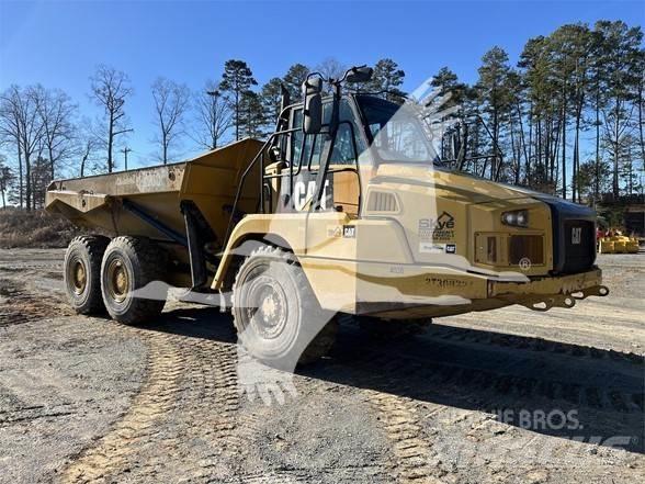 CAT 725C2 Midjestyrd dumper