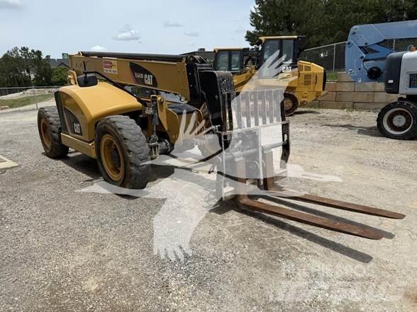 CAT TL642D Teleskoplastare