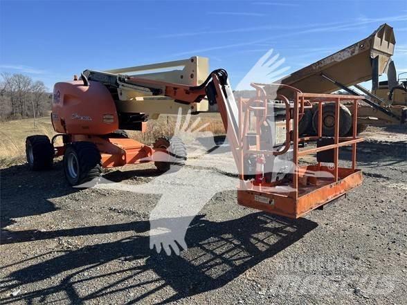 JLG 450AJ Bomliftar