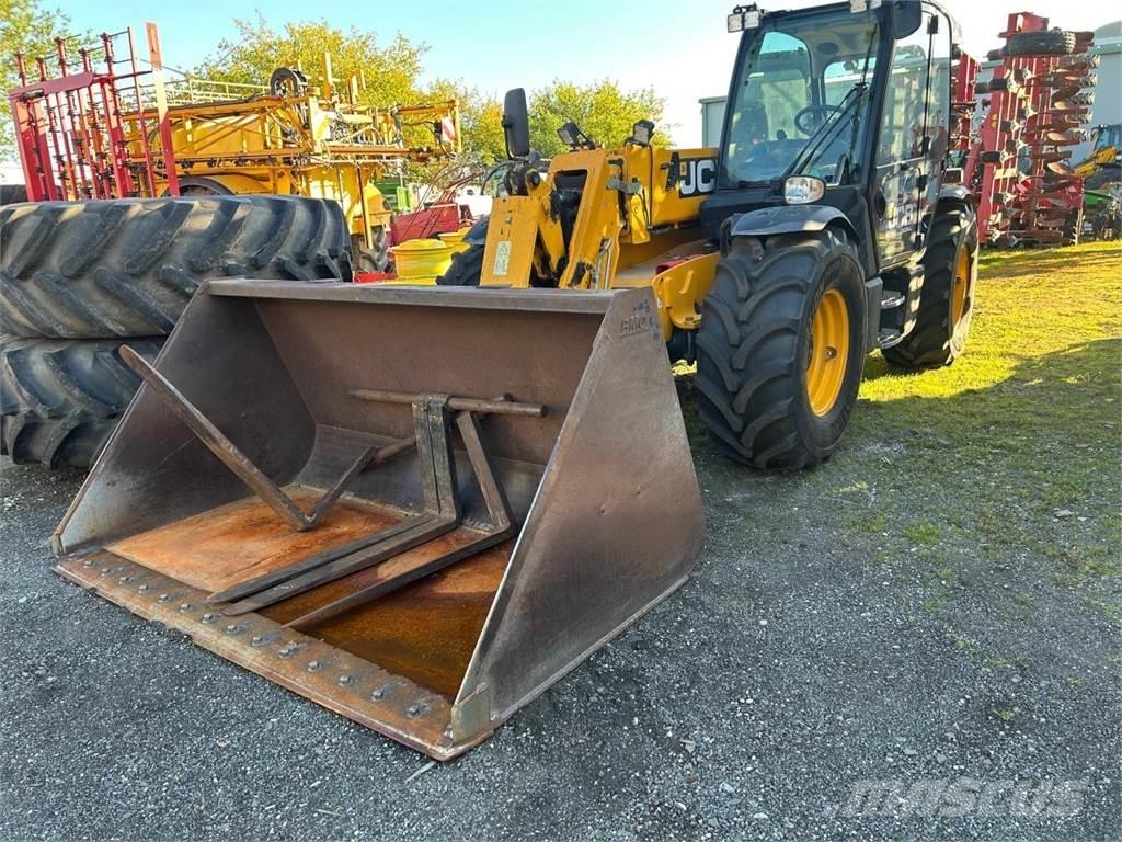 JCB 541-70 AGRIPRO Teleskop bomliftar