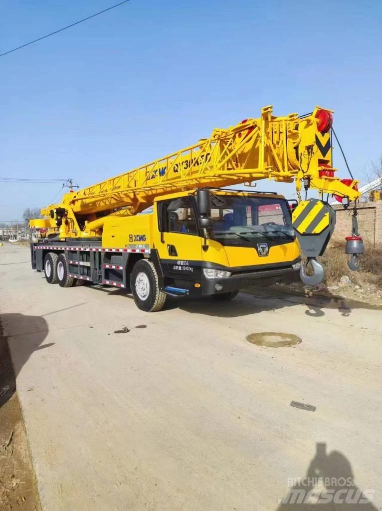 XCMG QY30T Allterrängkranar
