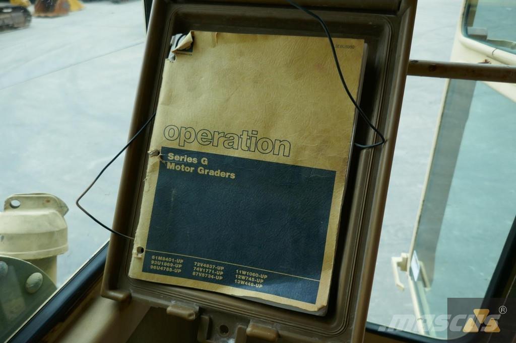 CAT 130G Ex-army Väghyvlar