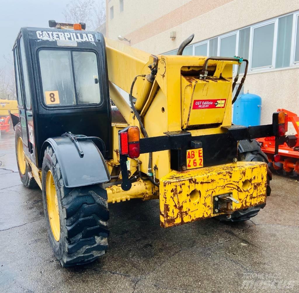CAT TH 63 Teleskoplastare