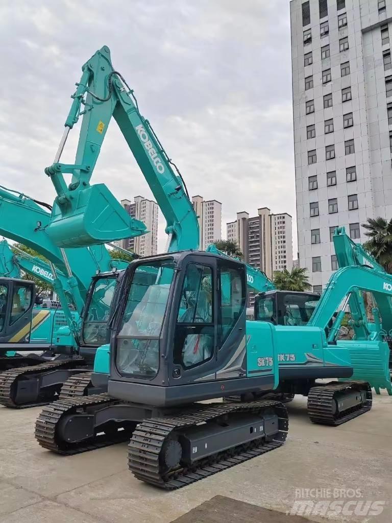 Kobelco SK 75 Midigrävmaskiner 7t - 12t