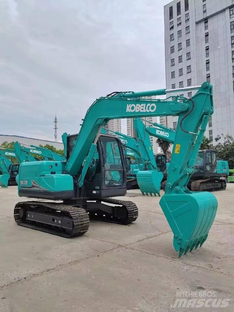 Kobelco SK 75 Midigrävmaskiner 7t - 12t