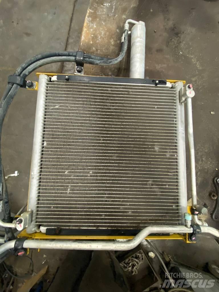 CAT 349 E Parts Bandgrävare