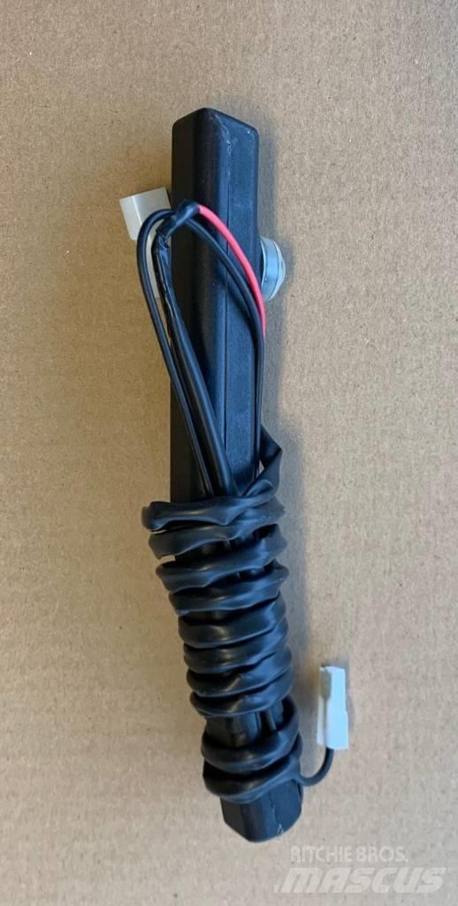 Fiat Lever 5140148 Hytter och interiör