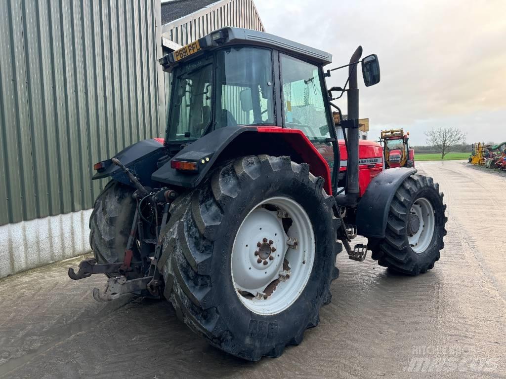 Massey Ferguson 8130 Traktorer