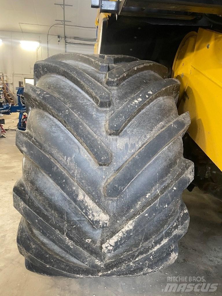 New Holland CX7.80 Skördetröskor