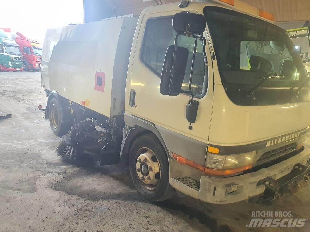 Mitsubishi Canter Sopmaskiner