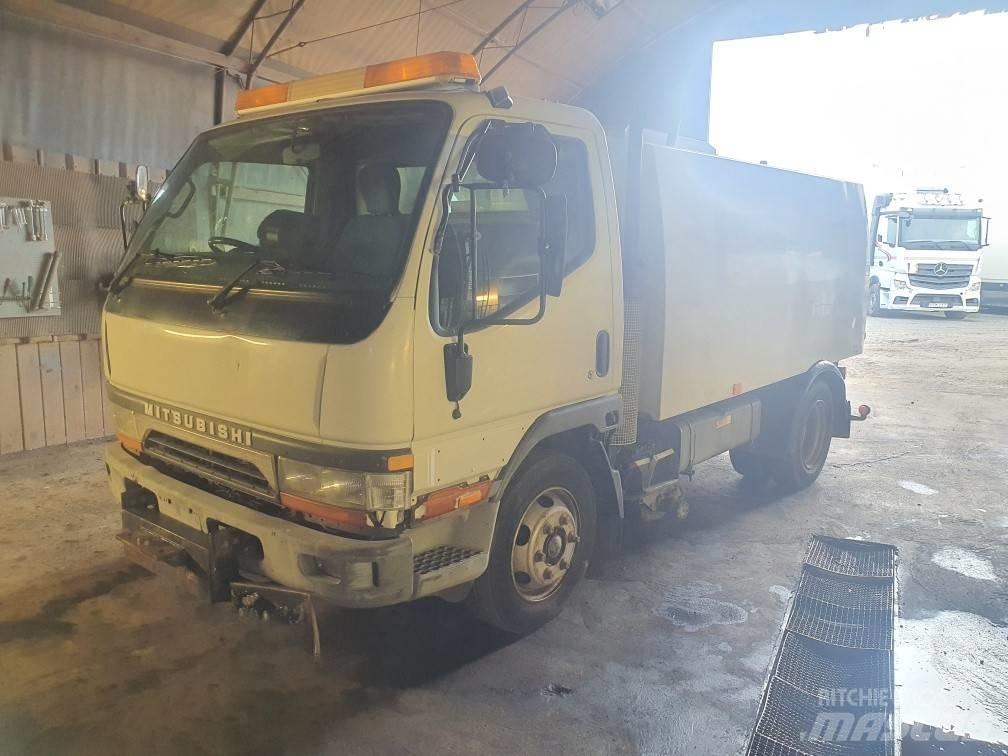 Mitsubishi Canter Sopmaskiner