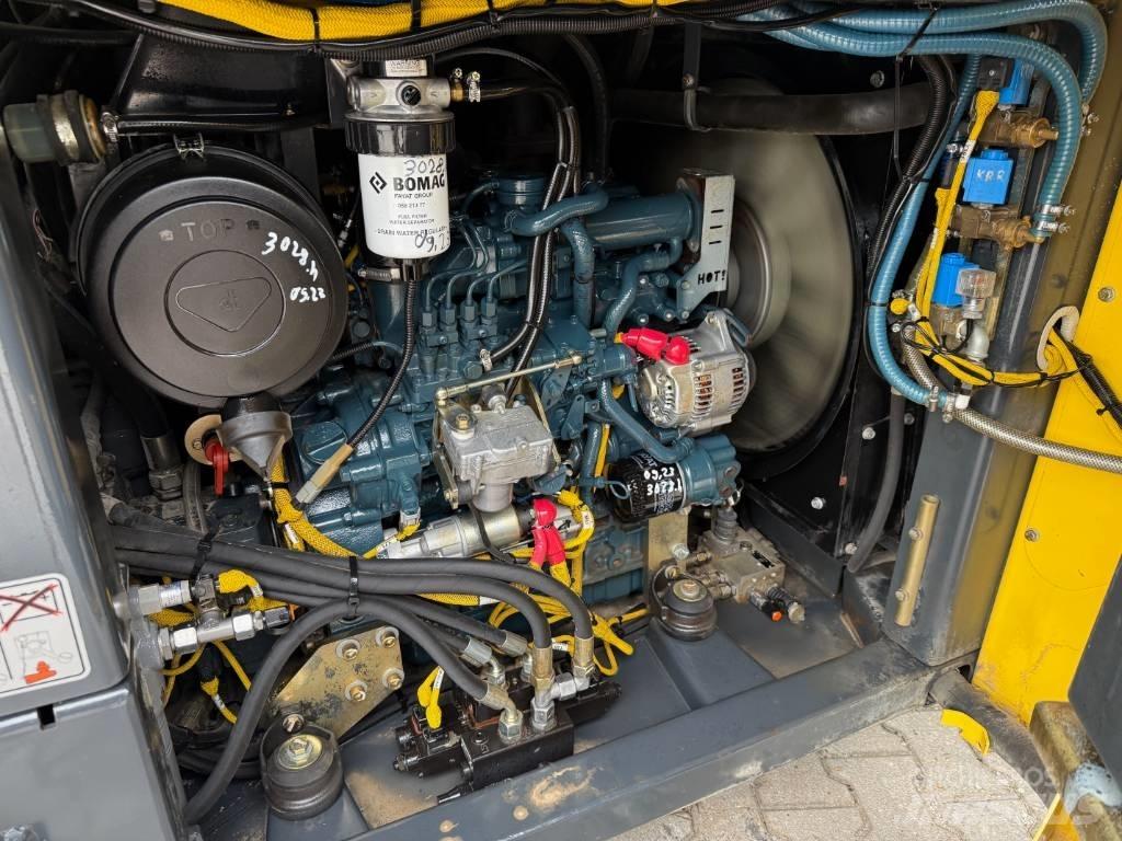 Bomag BW 154 ACP-4 Kombivältar