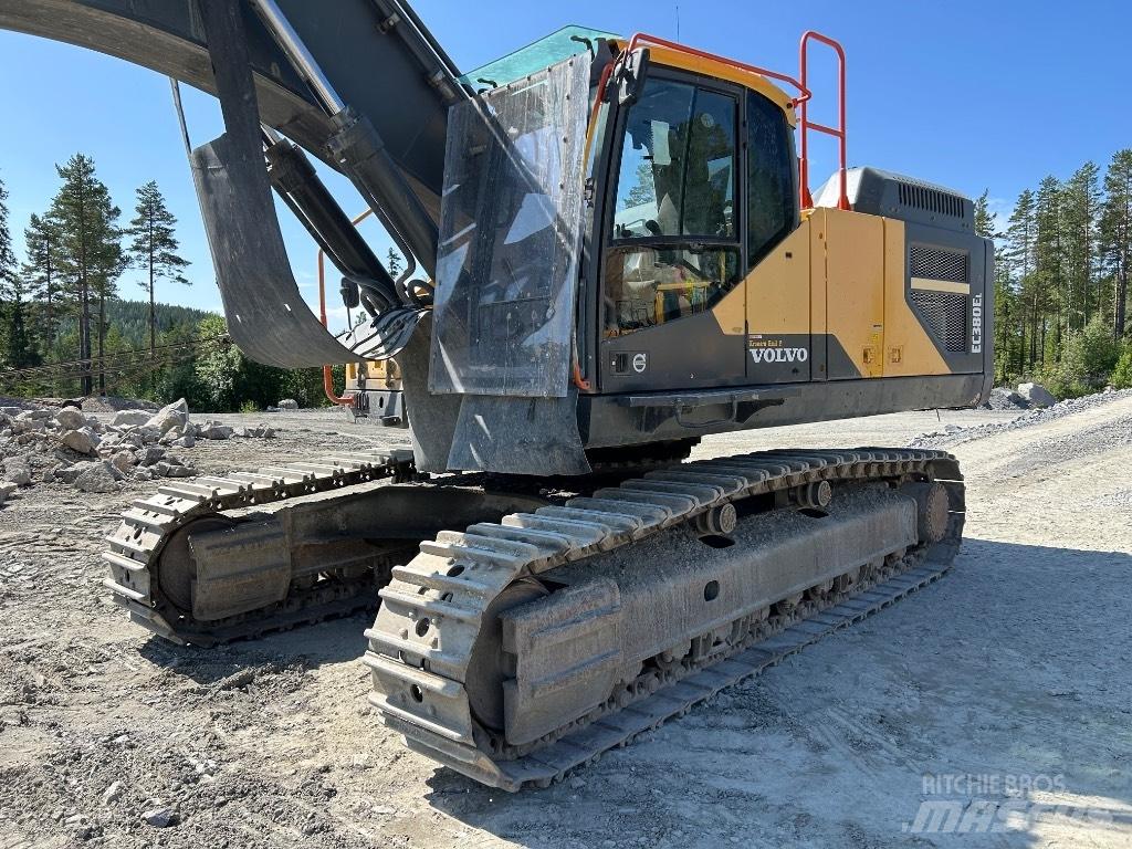 Volvo EC 380 EL Bandgrävare