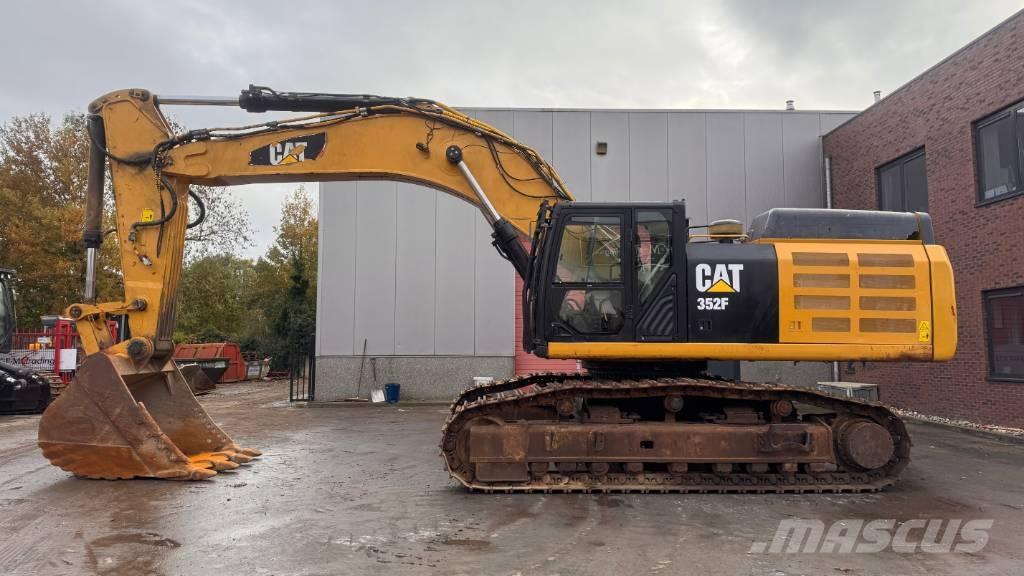 CAT 352 F Bandgrävare