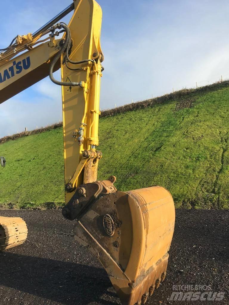 Komatsu PC210-11 Bandgrävare