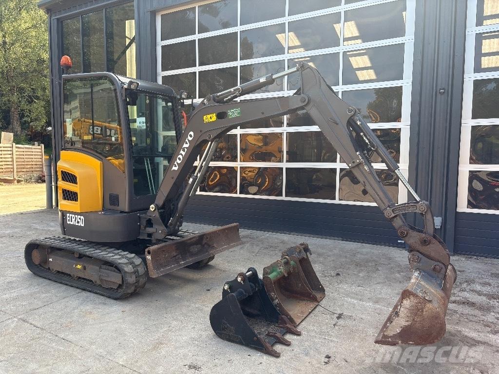 Volvo ECR 25 D Minigrävare < 7t