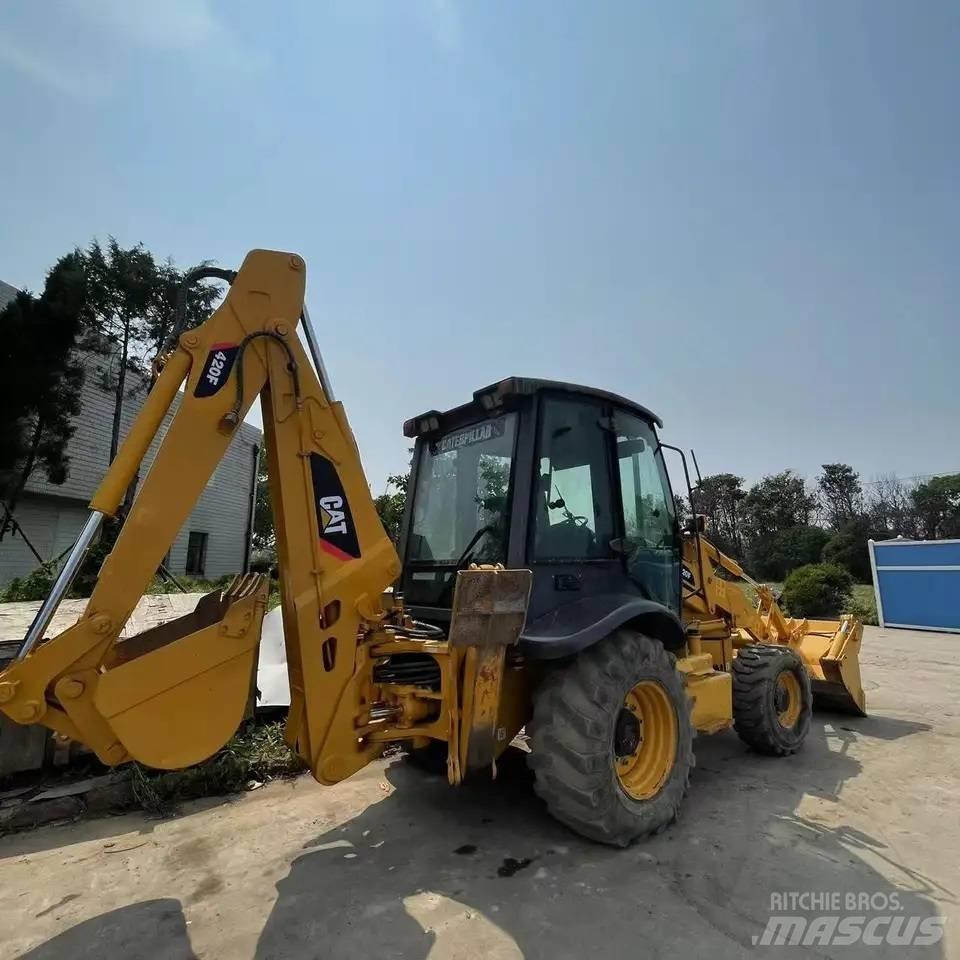 CAT 420 F Grävlastare