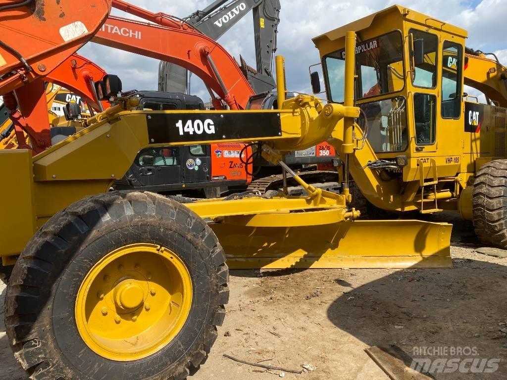 CAT 140 G Väghyvlar