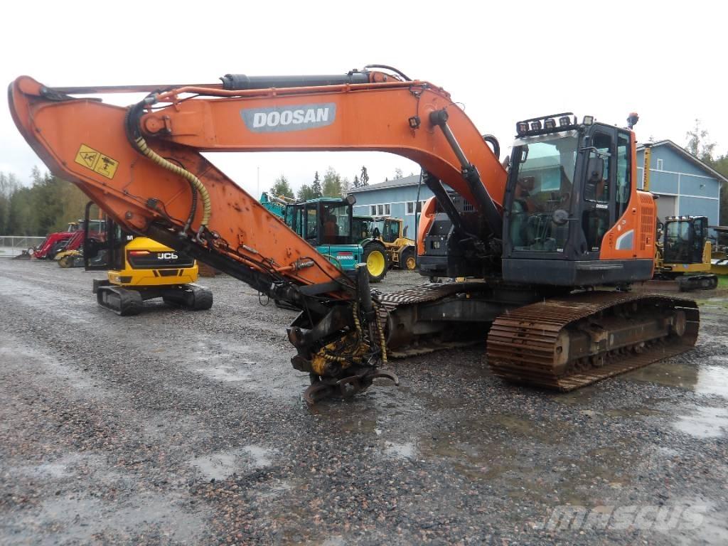 Doosan DX 235 LCR-5 Bandgrävare