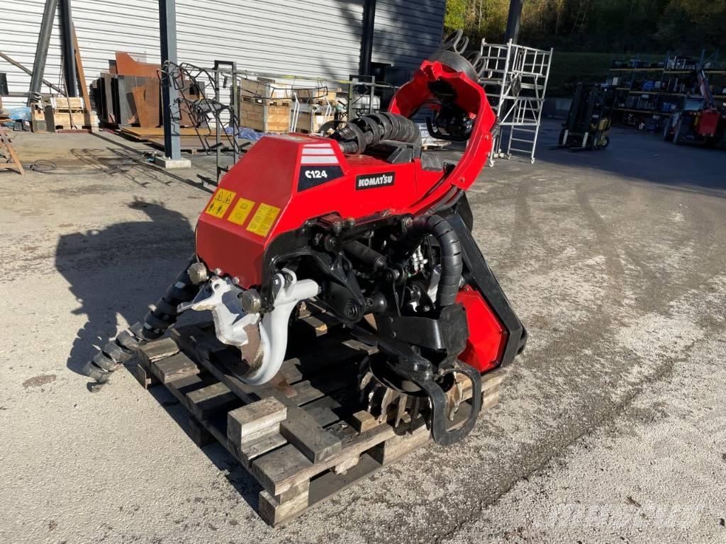 Komatsu C 124 Skördare