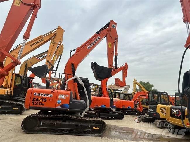 Hitachi ZX 130 Bandgrävare