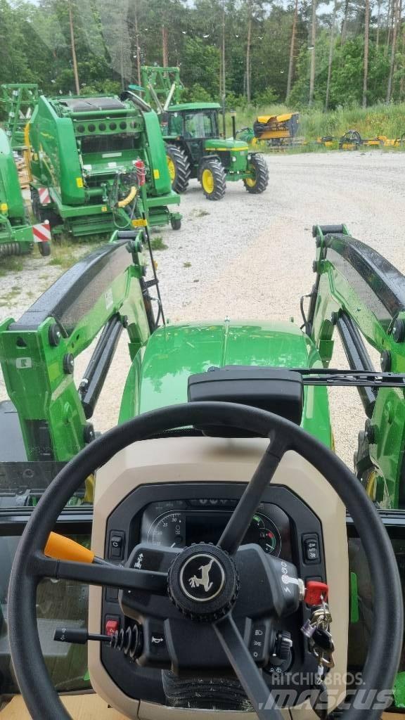 John Deere 5100M Traktorer