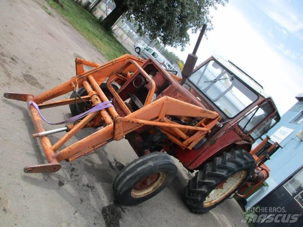 IH 523 Traktorer
