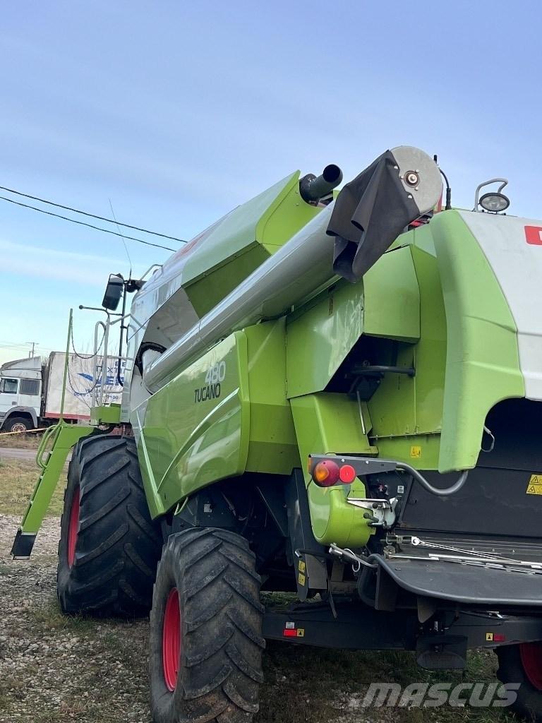 CLAAS Tucano 480 Skördetröskor
