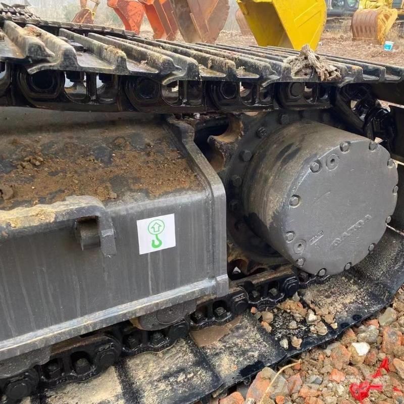 Volvo EC 240 Bandgrävare