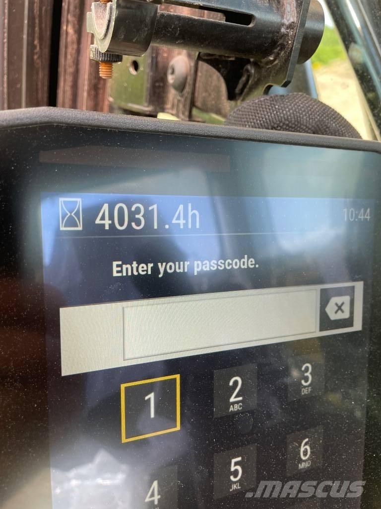 CAT 323 Bandgrävare