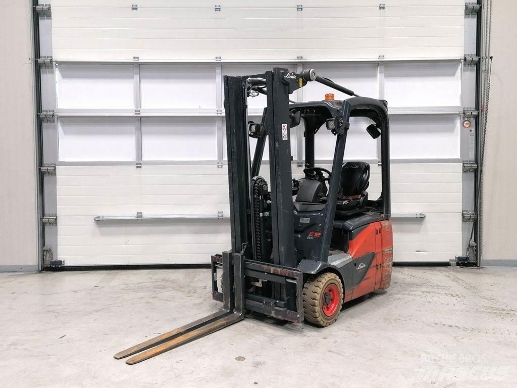Linde E12-02 Elmotviktstruckar