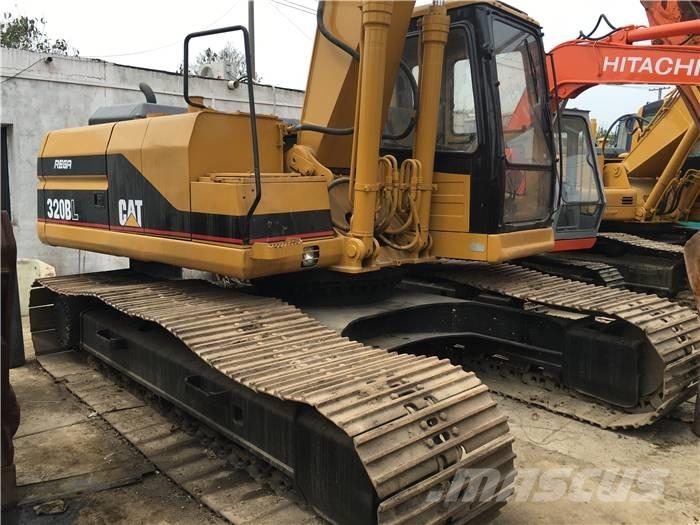 CAT 320 B L Bandgrävare