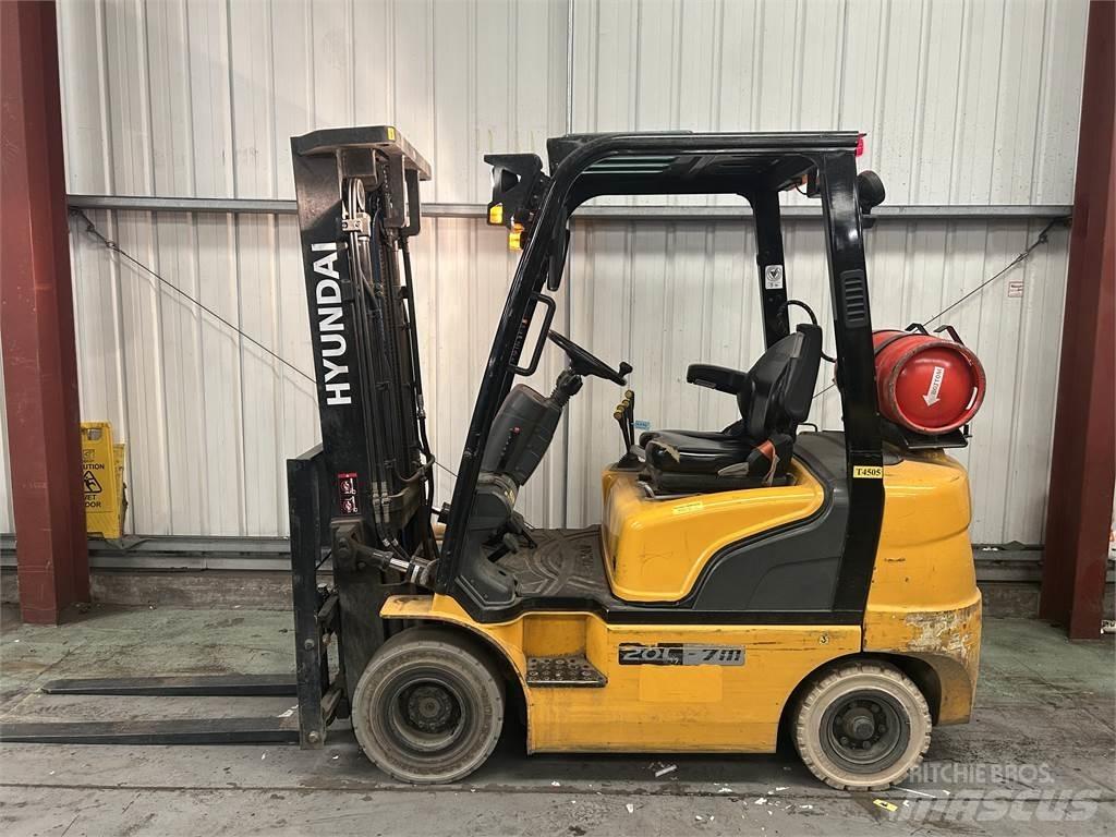 Hyundai 20L-7M Gasolmotviktstruckar