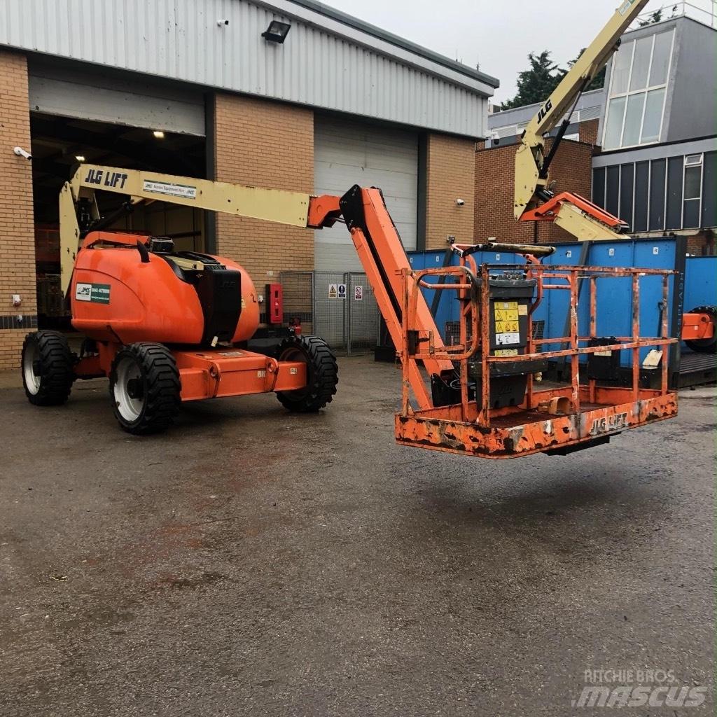 JLG 600 AJ Bomliftar