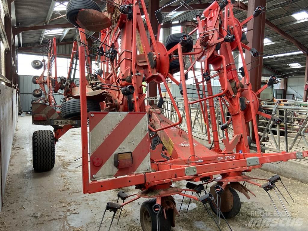 Kuhn GF8702 Vändare och luftare