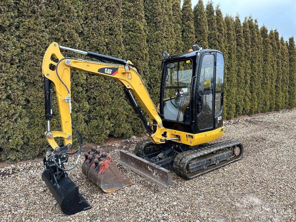 CAT 302.7 D CR Minigrävare < 7t