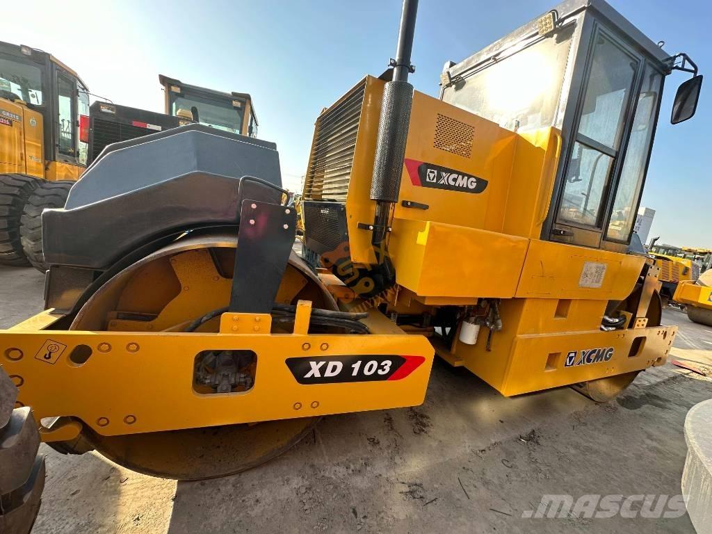 XCMG XD 103 Jordkompaktorer