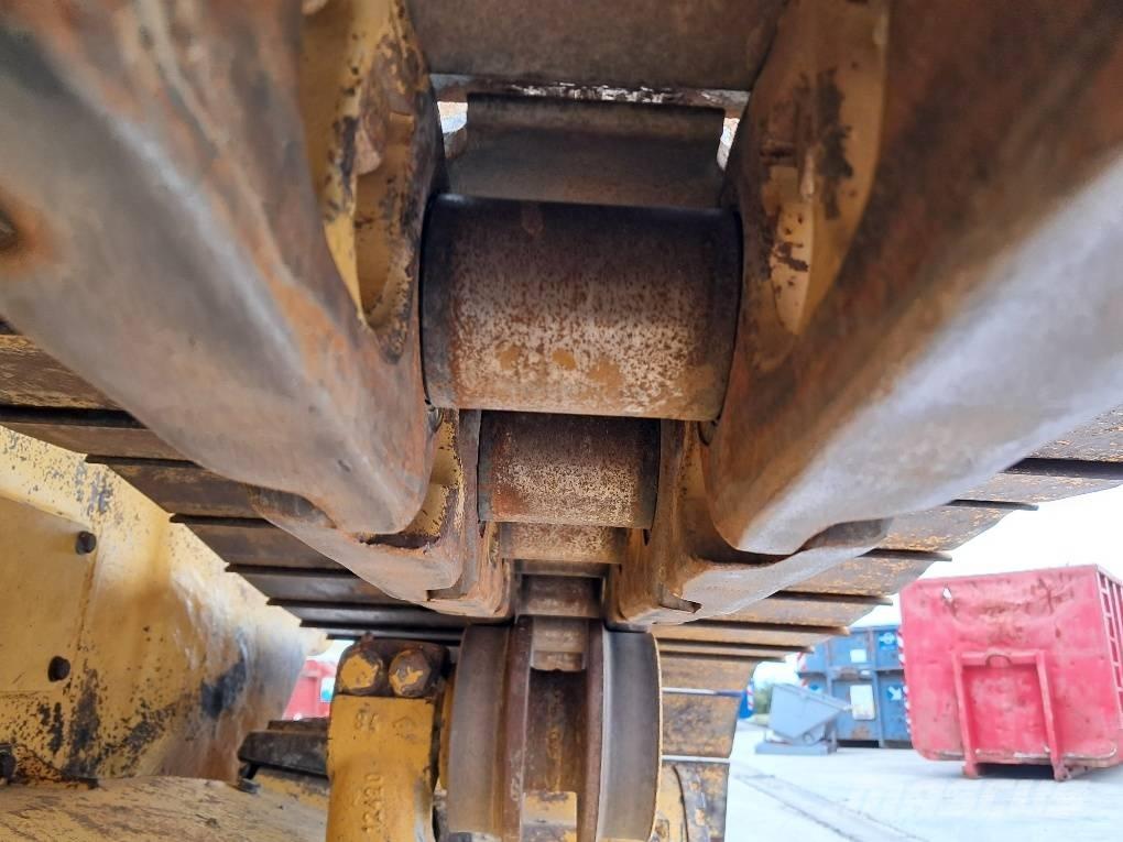 Komatsu D61PXI-24E0 Bandschaktare