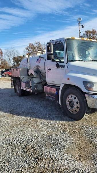 Hino Toilet Truck Tankbilar