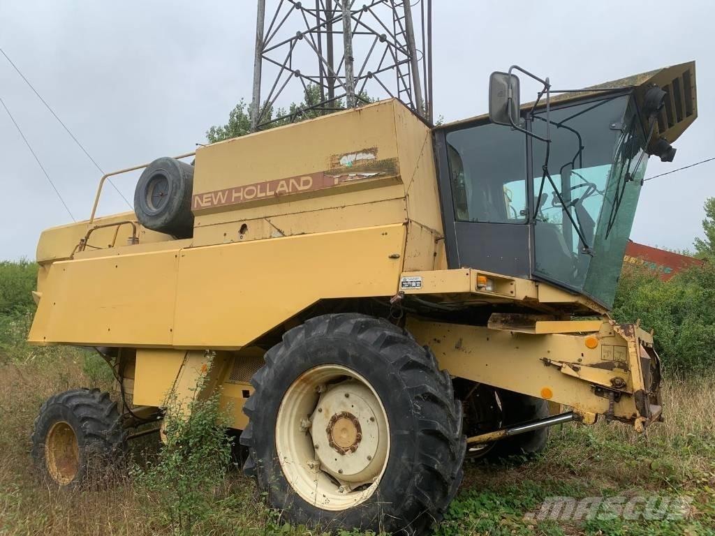 New Holland TX 32 Skördetröskor